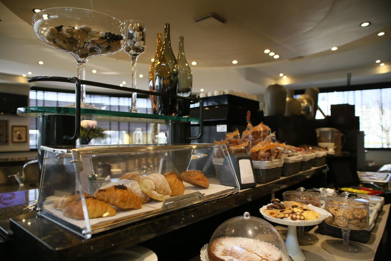 Ascot Hotel 3*