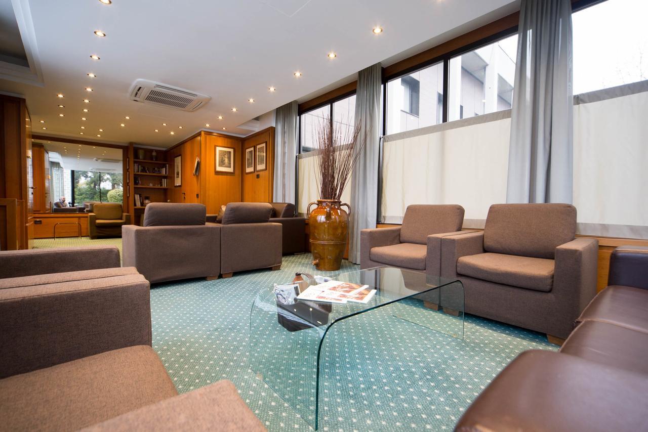 Ascot Hotel 3*